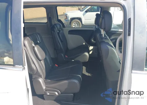 2013 Chrysler Town & Country Touring из США, поврежденный, VIN 2C4RC1BG2DR675021